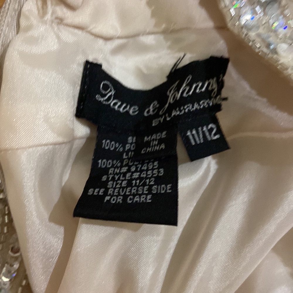 Dress - Picture 3 of 3